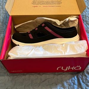 Ryka woman’s slip resistant shoes